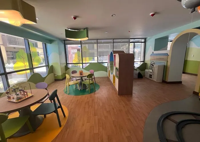 Apartment Gentry Manor Family Facing Okada Fountain Wifi Tv Near Airport 8a