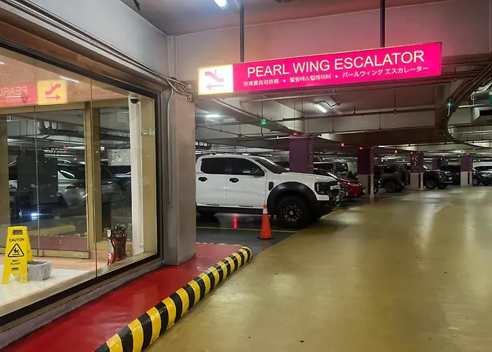 Gentry Manor Family Facing Okada Fountain Wifi Tv Near Airport 8a Apartment Manila